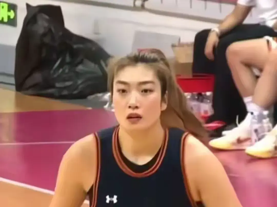既然李梦的