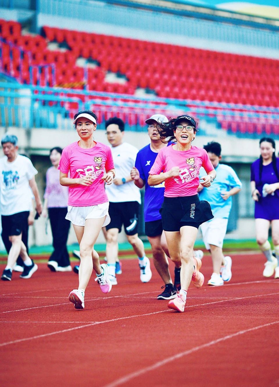 责任编辑, src, 拥抱健康