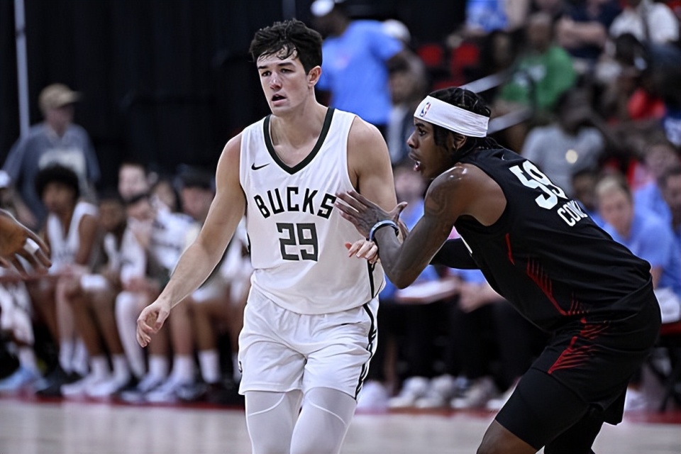 次犯规, inews, 重不足的水 次犯规, inews, 重不足的水