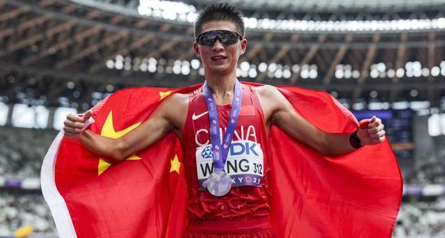 小时, 国旗庆祝 小时, 国旗庆祝